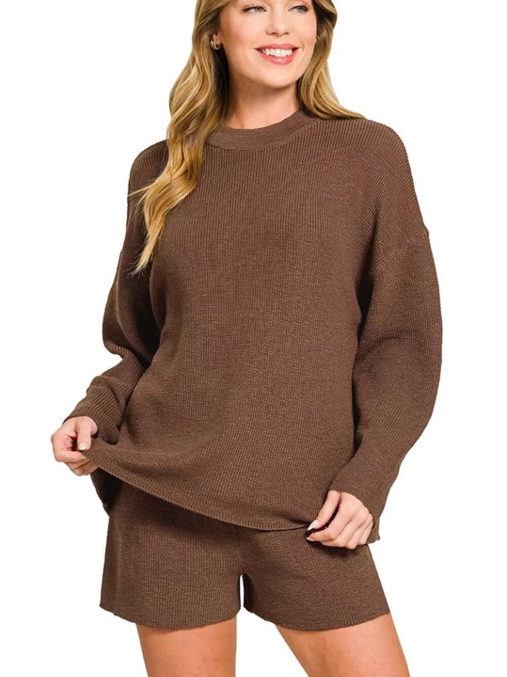 Zenana Round Neck Knit Top and Shorts Sweater Set Size small